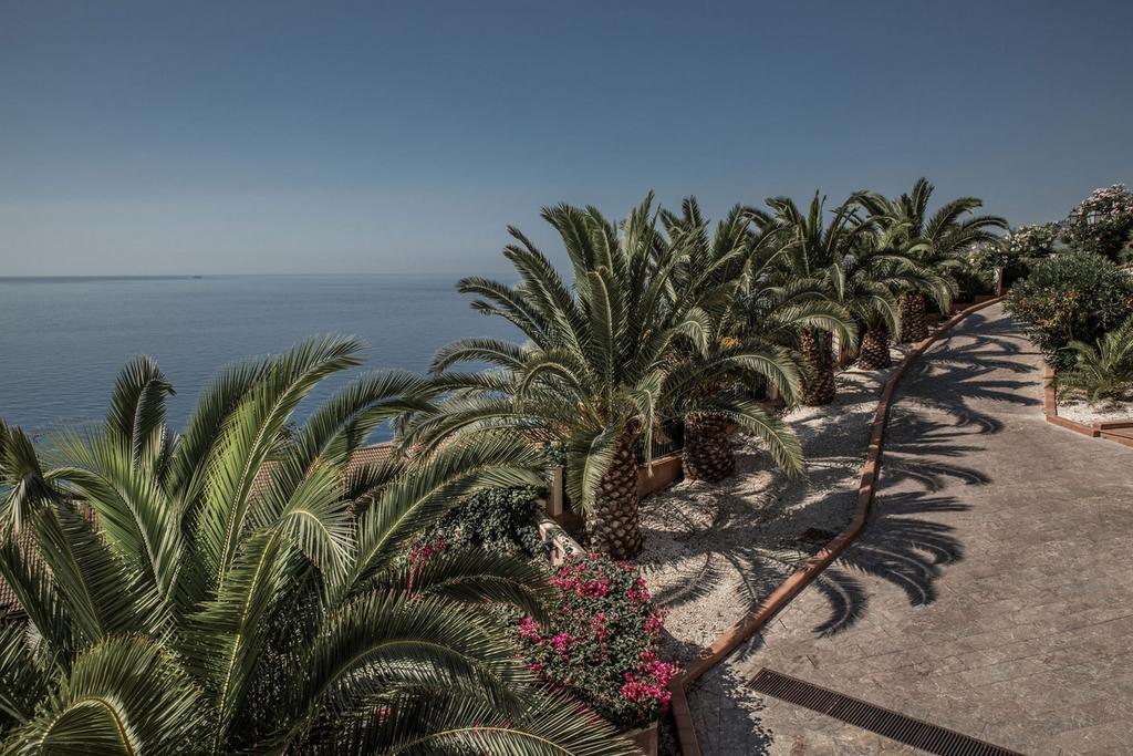 Capo Dei Greci Taormina Coast Hotel & Spa Sant'Alessio Siculo Exterior photo