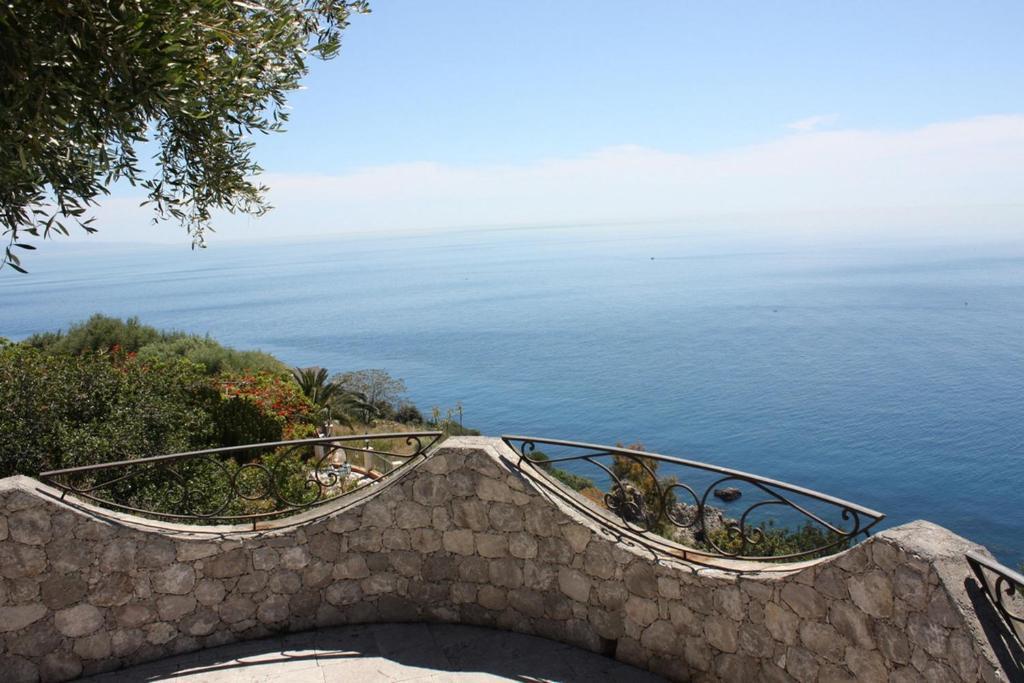 Capo Dei Greci Taormina Coast Hotel & Spa Sant'Alessio Siculo Exterior photo